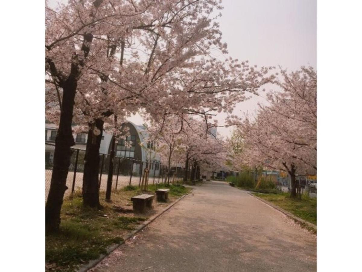 Hotel Halrotto Fukuoka Hakata - Vacation Stay 04185V Bagian luar foto